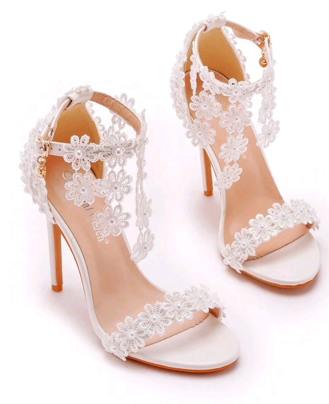 Lace heel